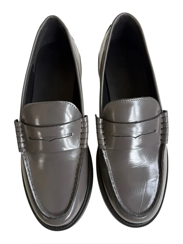 Like New Steve Madden Leather Madison Loafers Grey Size 8 - Image 2