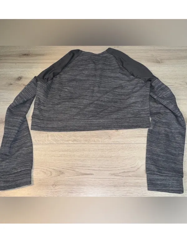 Adidas Grey Cropped Long Sleeve Sweatshirt Crewneck crew sweater - Image 2