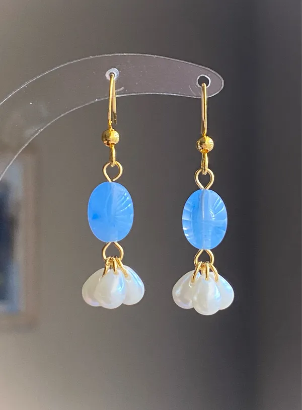 Handmade beautiful German beads & faux pearl dangle earrings🩵 - Image 3