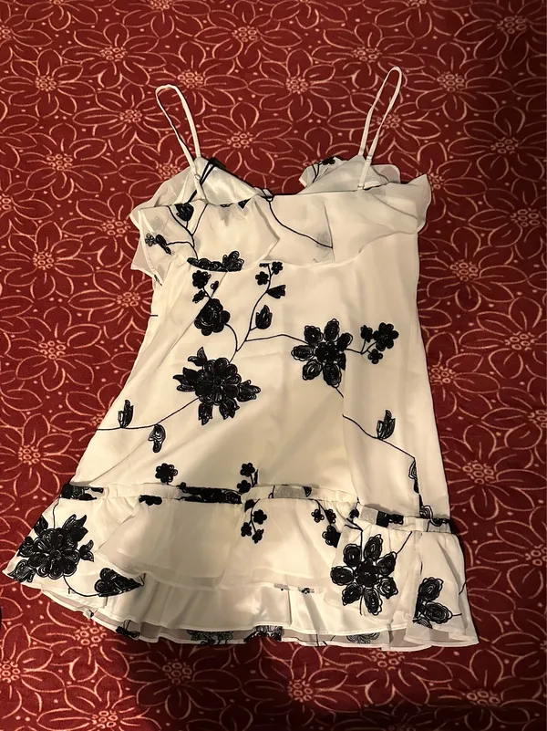House of Harlow 1960 x REVOLVE White Black Floral Ruffle Dress S - Image 3