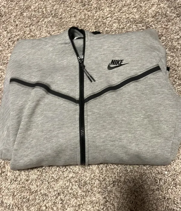 Brand New Nike Tech  - Image 2