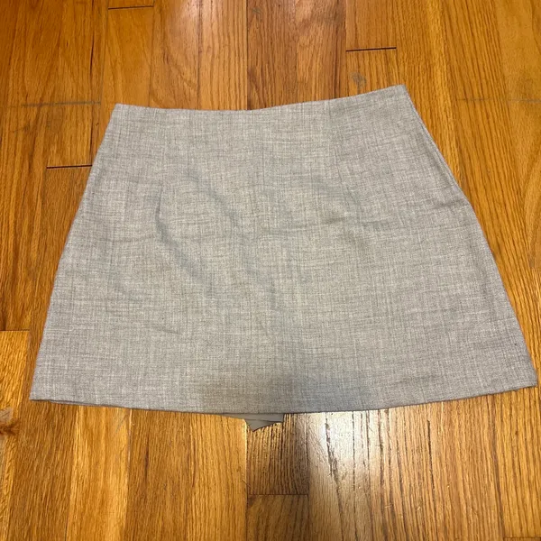 Forever 21 grey mini skirt - Image 2