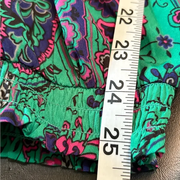 Aerie Paisley Jogger style Pants in Green and Pink size M - Image 14
