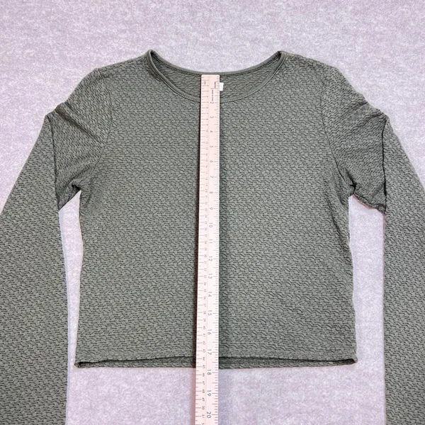 Aerie Womens Olive Green Textured Long Sleeve Crop Top Size Medium Crew Neck EUC - Image 7