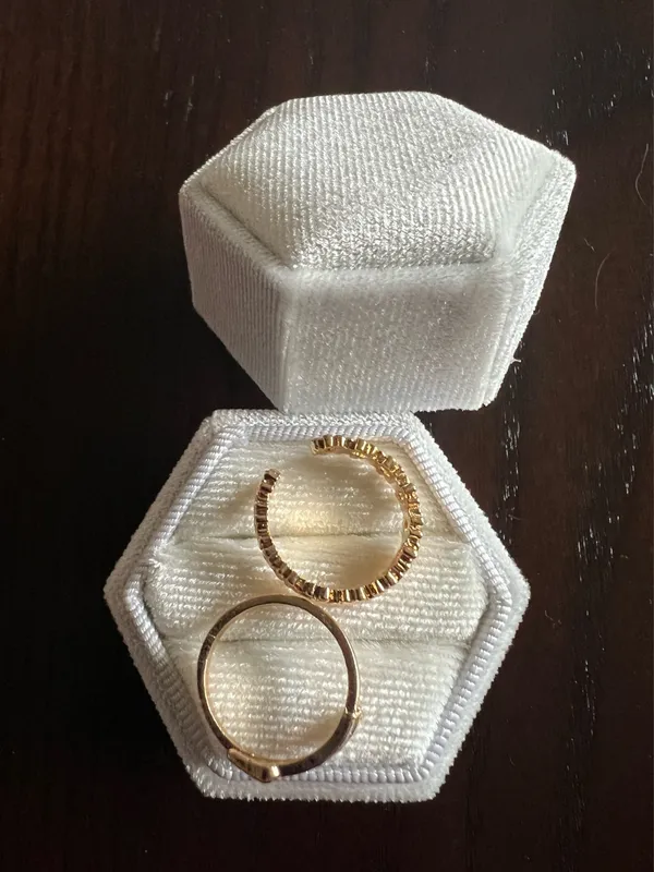 10k Gold Plated (2) in a Set Toe Rings NWT - Image 3