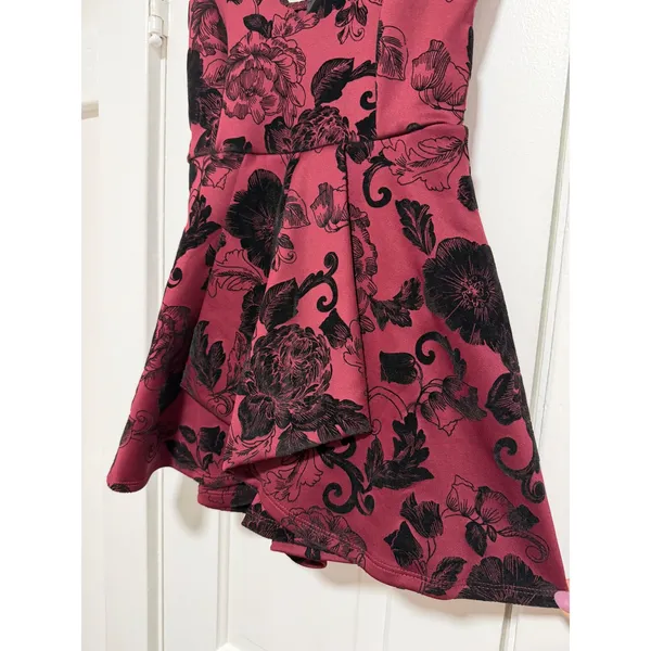 Forever 21 Burgundy Burnout velvet Flocked Floral V-Neck Draped Skort Romper M - Image 7