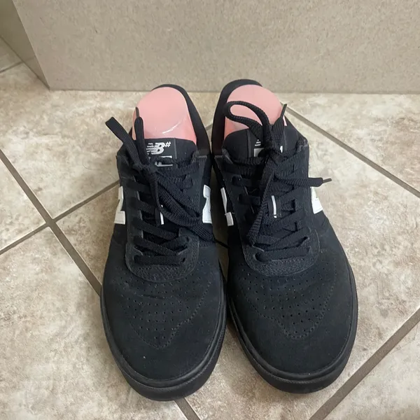 New Balance 272 Skate Shoes Black Suede Ortholite Womens Size 9.5- mens 8 unisex - Image 2