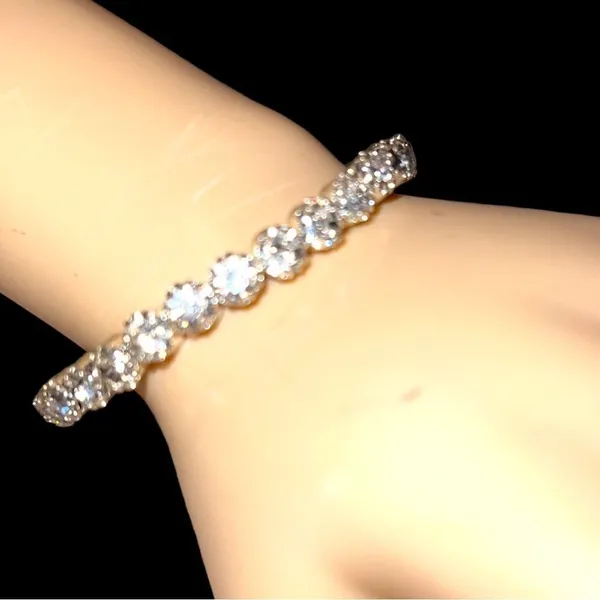 Cute silver rhinestone bracelet! Silver - Image 4