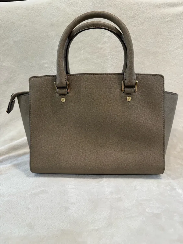 Michael Kors Selma Medium Satchel - Image 2