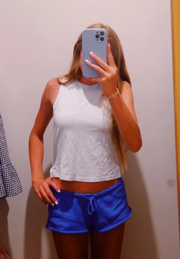 Lululemon light blue tank - Image 4