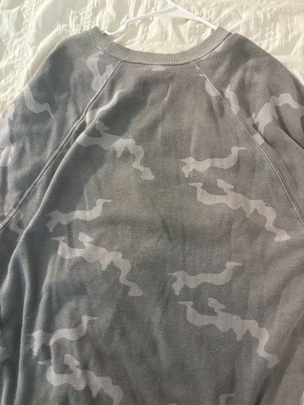 Camo Grey American Eagle Sweatshirt - Image 3