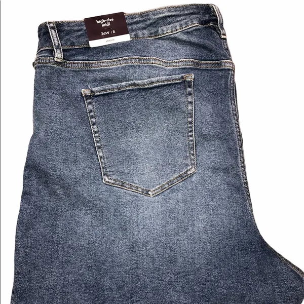 Ava & Viv size 26W denim high rise midi shorts - Image 5