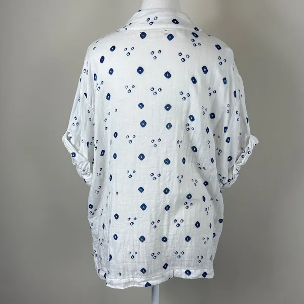 XiRENA Avery‎ Cotton V-neck Blouse in White w/ Blue Print Size Large - Image 8