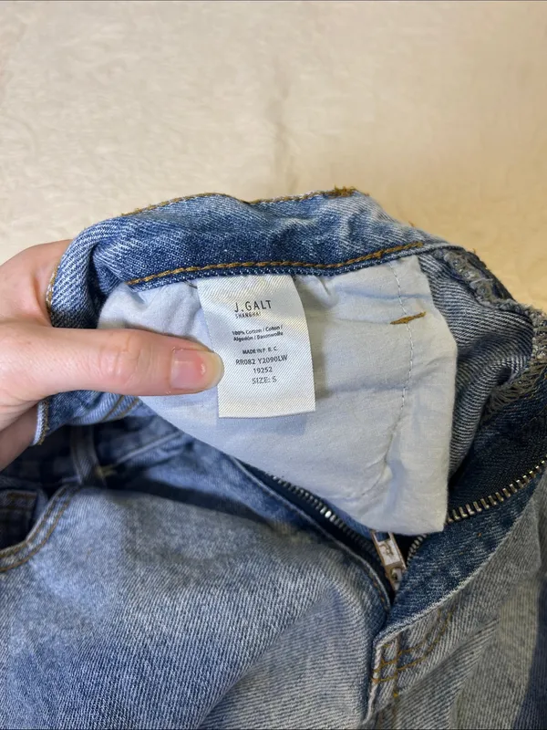 Straight Leg Women’s Jeans in Light Blue - Image 3