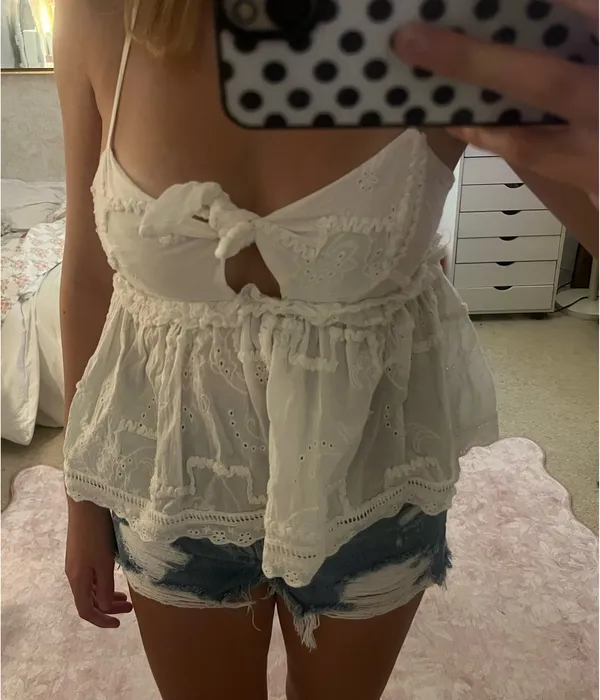 White beachy top - Image 3