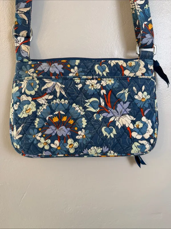 Vera Bradley Navy Blue Floral Quilted Shoulder Bag - Image 6