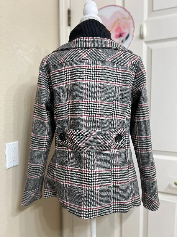 DollHouse gray and black coat size L - Image 3