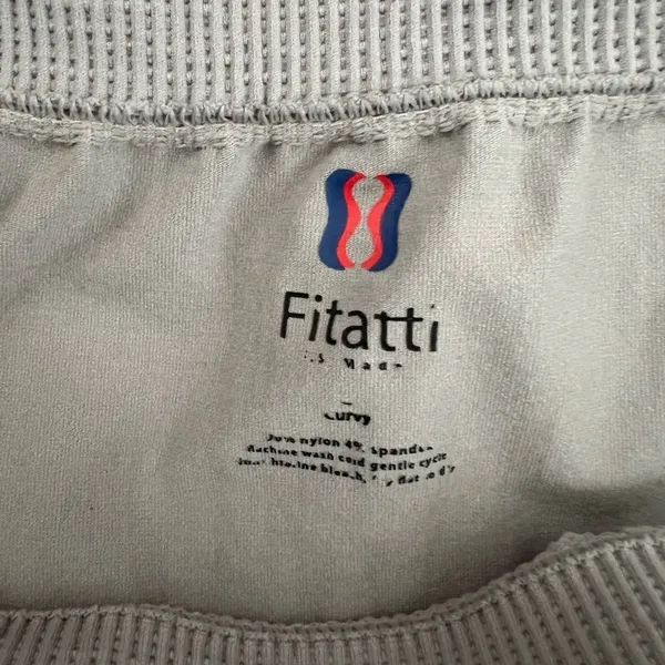 FITATTI compression leggings for workouts size M/L Curvy fit. - Image 2