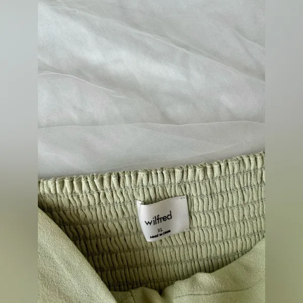 BNWT Aritzia Wilfred Novella Short Sleeve Blouse Top Pastel Sage Green - Image 11