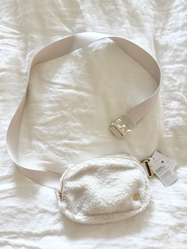 NWT • Lululemon Sherpa Everywhere Belt Bag - Image 2