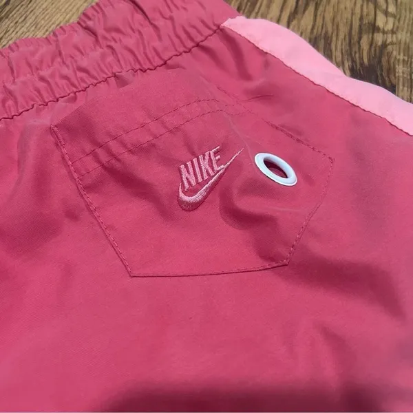 Nike Womens Medium Pink Colorblock Retro Running Shorts White Trim Dolphin Hem M - Image 4