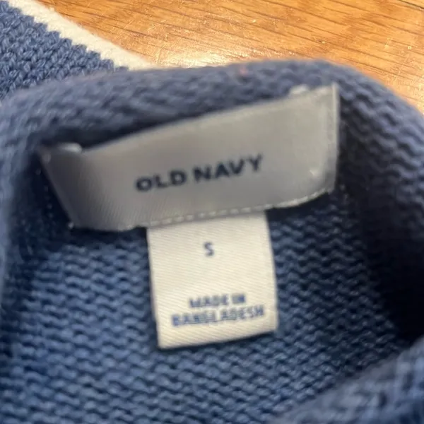 Old Navy women’s striped sweater size small . - Image 2
