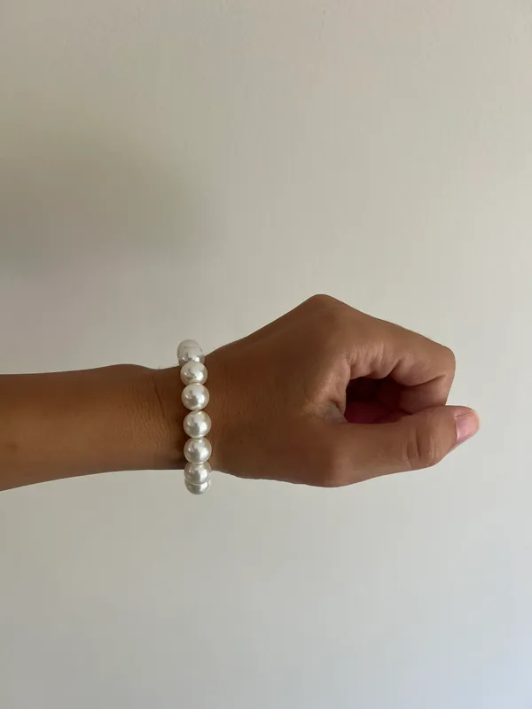 White Stretch Bracelet Pearl - Image 2