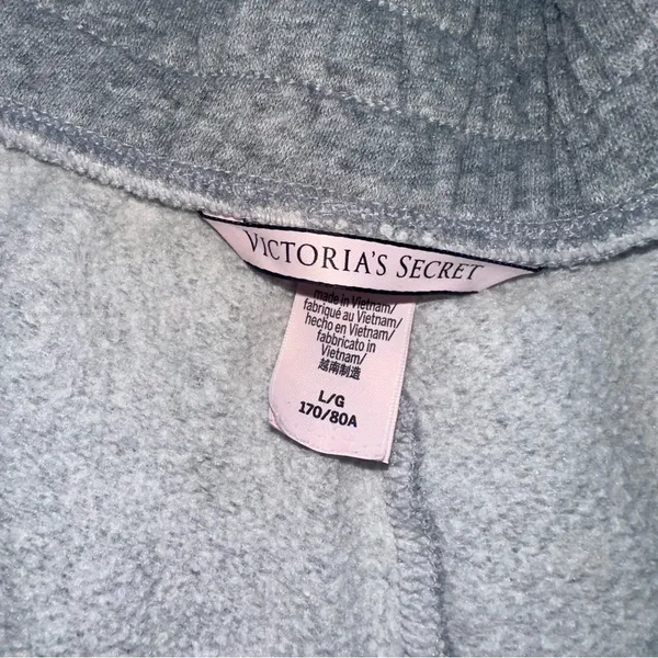Victoria’s Secret Wide Leg Flare Sweatpants! - Image 2