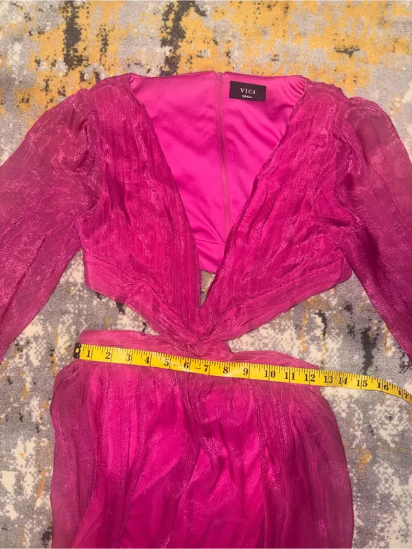 NWOT VICI Fuchsia Long Sleeve Cutout Maxi Dress SIZE SMALL - Image 5