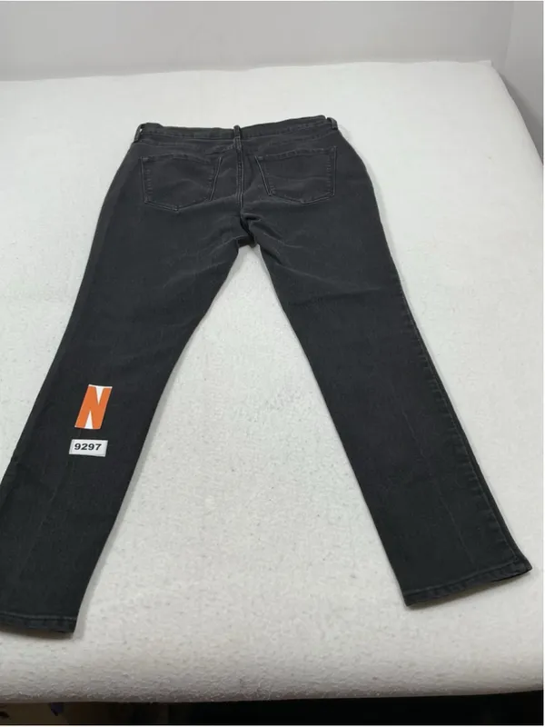 Womans Excellent Old Navy Curvy Skinny Black Jeans Size 8 S - Image 2