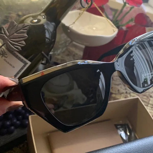 Authentic BURBERRY 52 Butterfly acetate plaid logo Sunglasses - Image 12