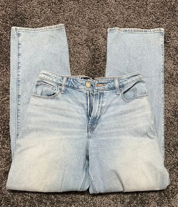 Hollister Jeans - Image 2