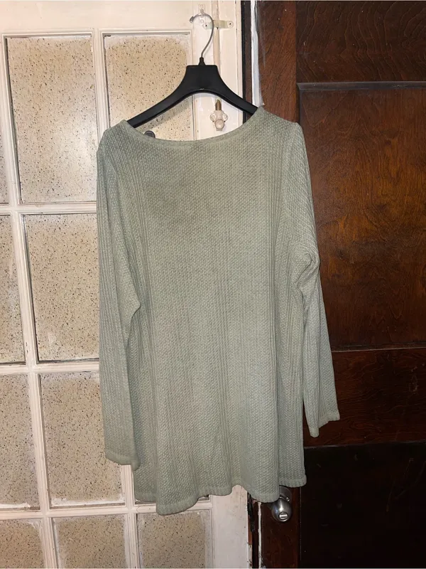 Women’s Scoop Neck Waffle Knit Long Sleeve Sweater Sage Green - Size 3 - Image 2