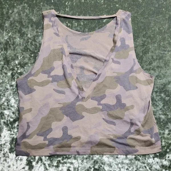Hollister Sport Camo Crop‎ top - Image 7