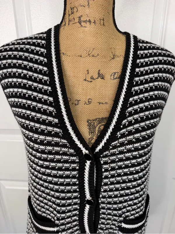 EVEREVE XS Black White Textured Knit Button Front Sweater Vest Cotton Modal - Image 3