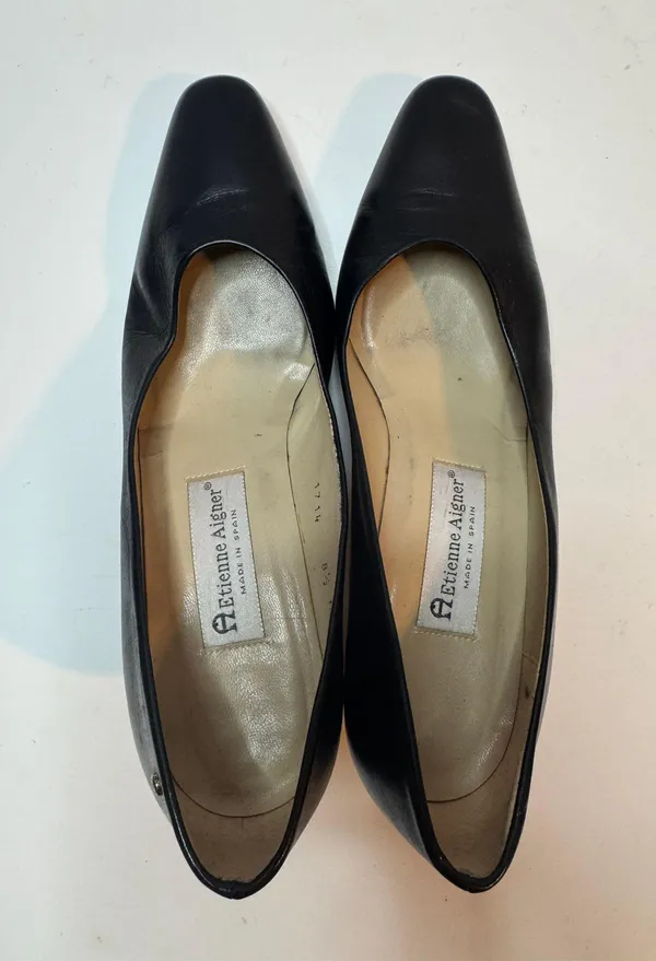 Etienne Aigner 'Taylor'Heels Size 8.5 M - Image 5