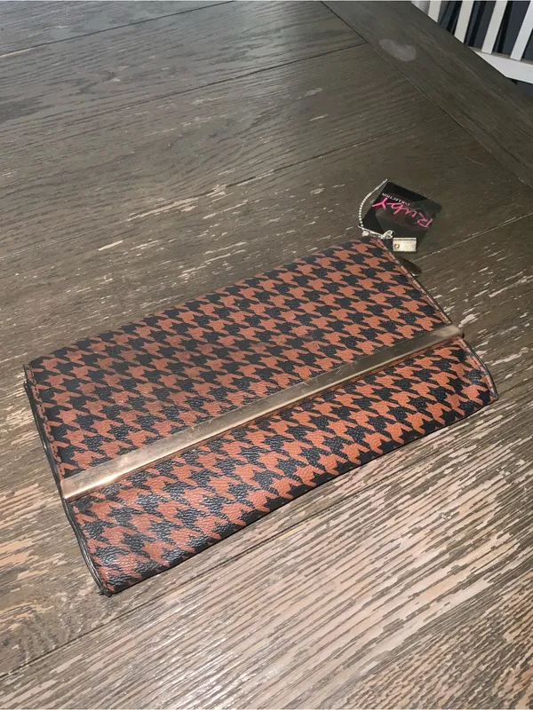 Ruby Collection Houndstooth Foldover Clutch in Brown and Black with Gold Accent - Image 7