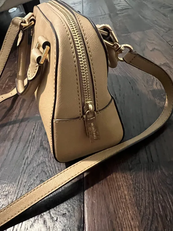 Michael Kors Crossbody Handbag - Image 4