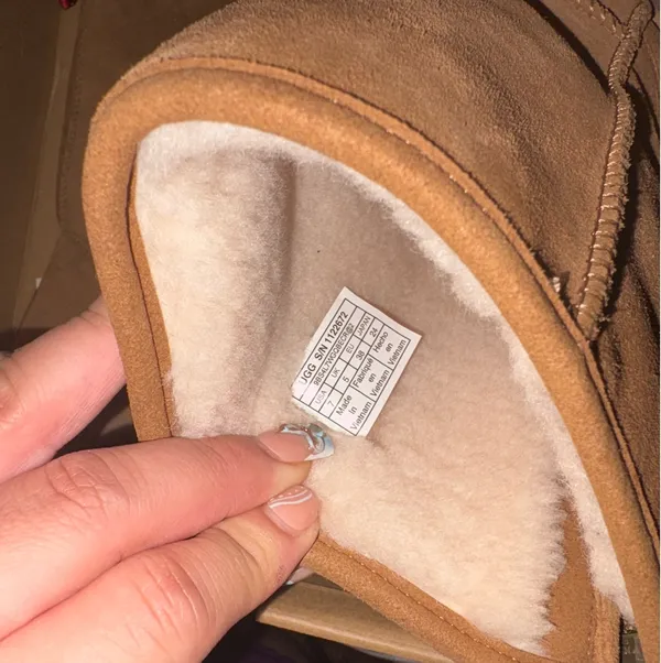 UGG Australia 1122672 Classic Short Logo Suede Zip Boots Shoes US 7 - Image 4