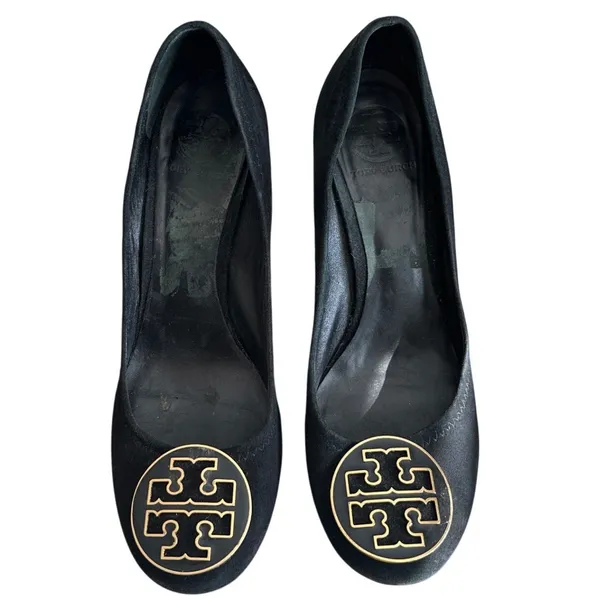 Tory Burch Maddie Suede Pumps Black Gold Logo Block Heel Size 9 - Image 2