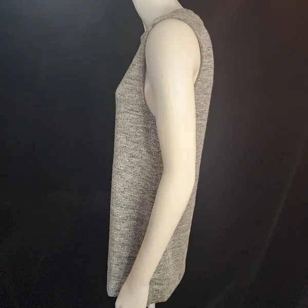 Banana Republic Gray Knit Sleeveless Top (XS) - Image 4