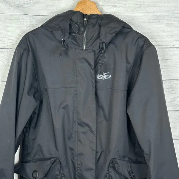 Nike 6.0 Womens size Medium Kesak Snowboarding Skiing Jacket Nylon Black 384696 - Image 4
