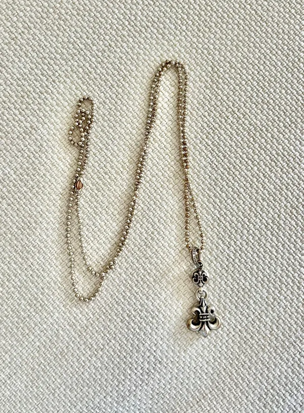 Fleur Ball Necklace in Silver - Image 2