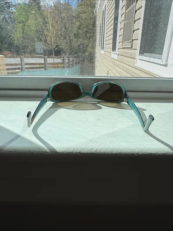 kate spade Tortoiseshell Frame Sunglasses with Dark Green Lenses - Image 9