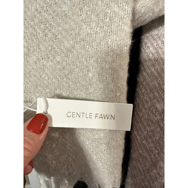 Gentle Fawn Scarf Large Size Pink/Oatmeal One Size Soft Fringe Bottom NEW - Image 4