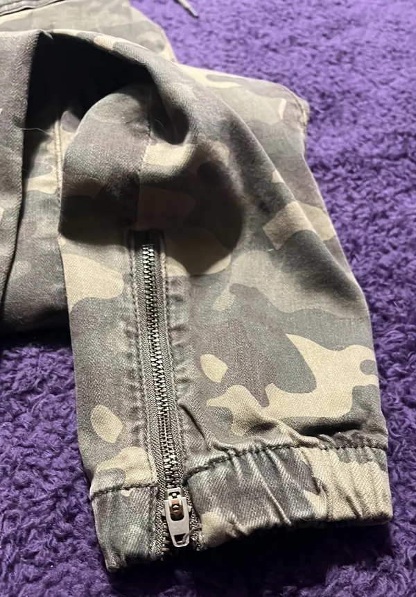 American Eagle Camo Jogger - Image 5