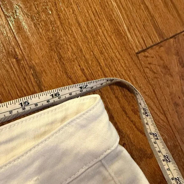 D. Jeans white wide leg button fly jeans size 16 - Image 8