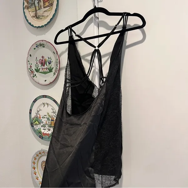 NEW Victorias Secret Chemise Black Lace Small - Image 7