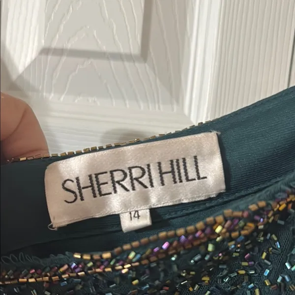 Sherri Hill‎ Black and Gold Prom Dress - Image 3