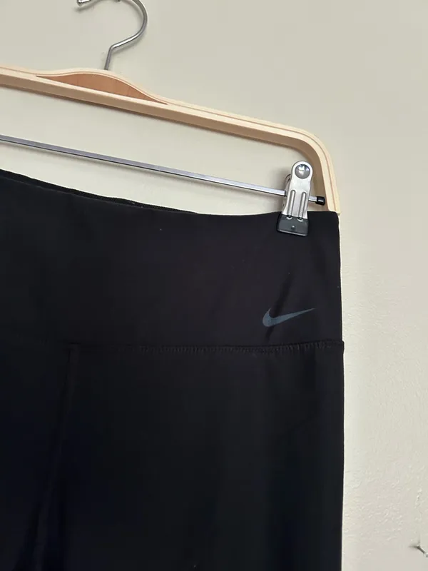 Nike training pants (M)  - Image 4